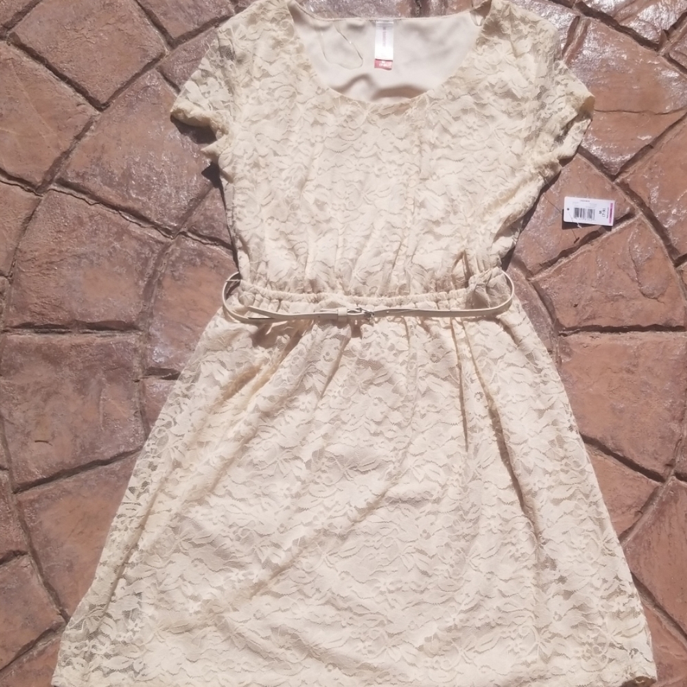 DRESS